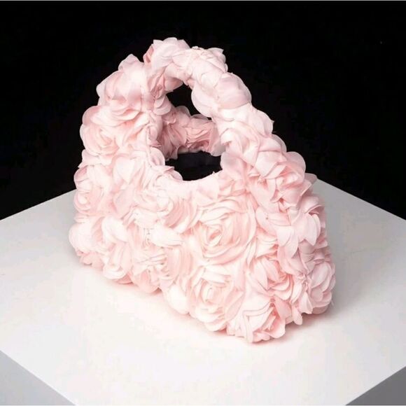 Elegant Pink Floral Handbag - Picture 3 of 8